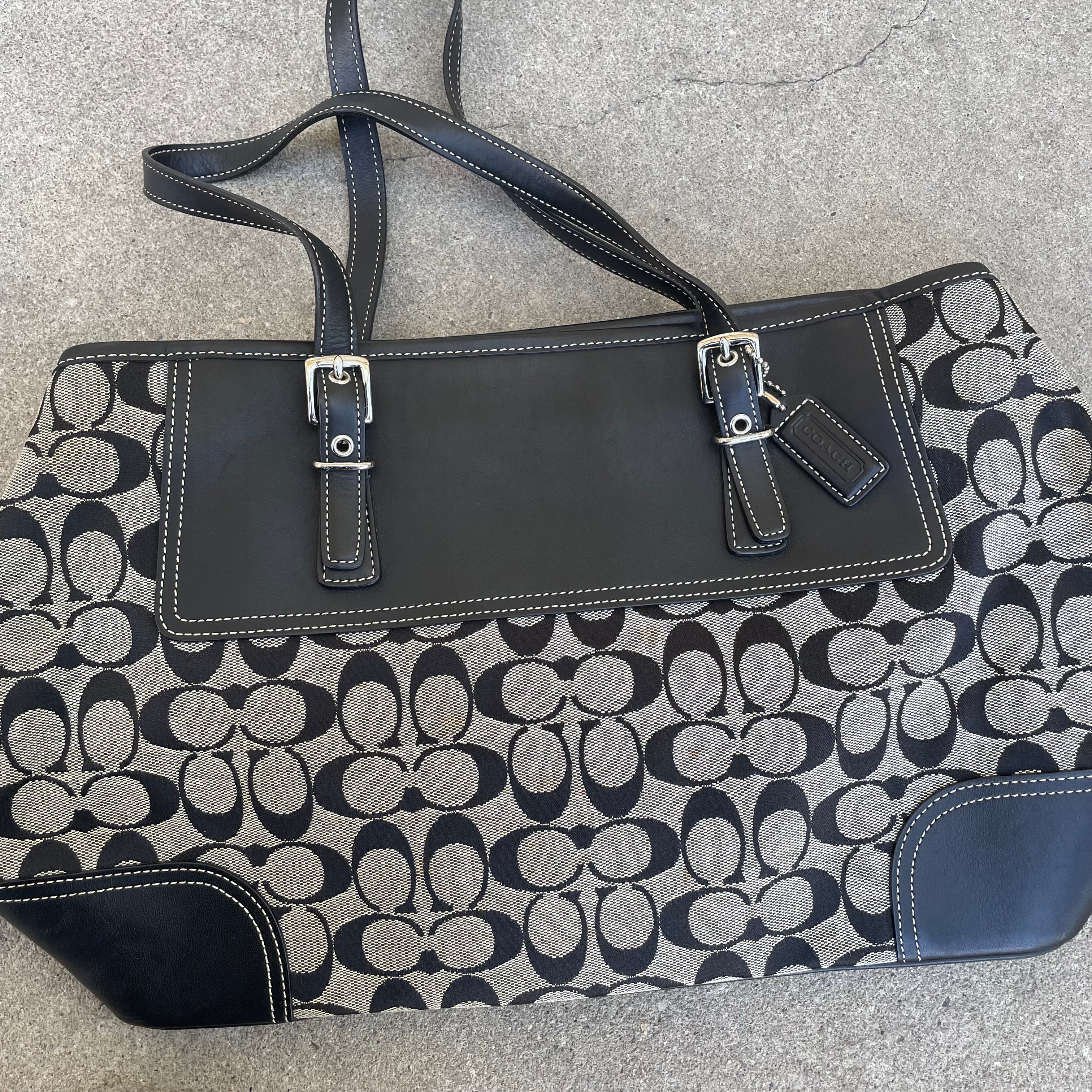 Coach black shoulder bag