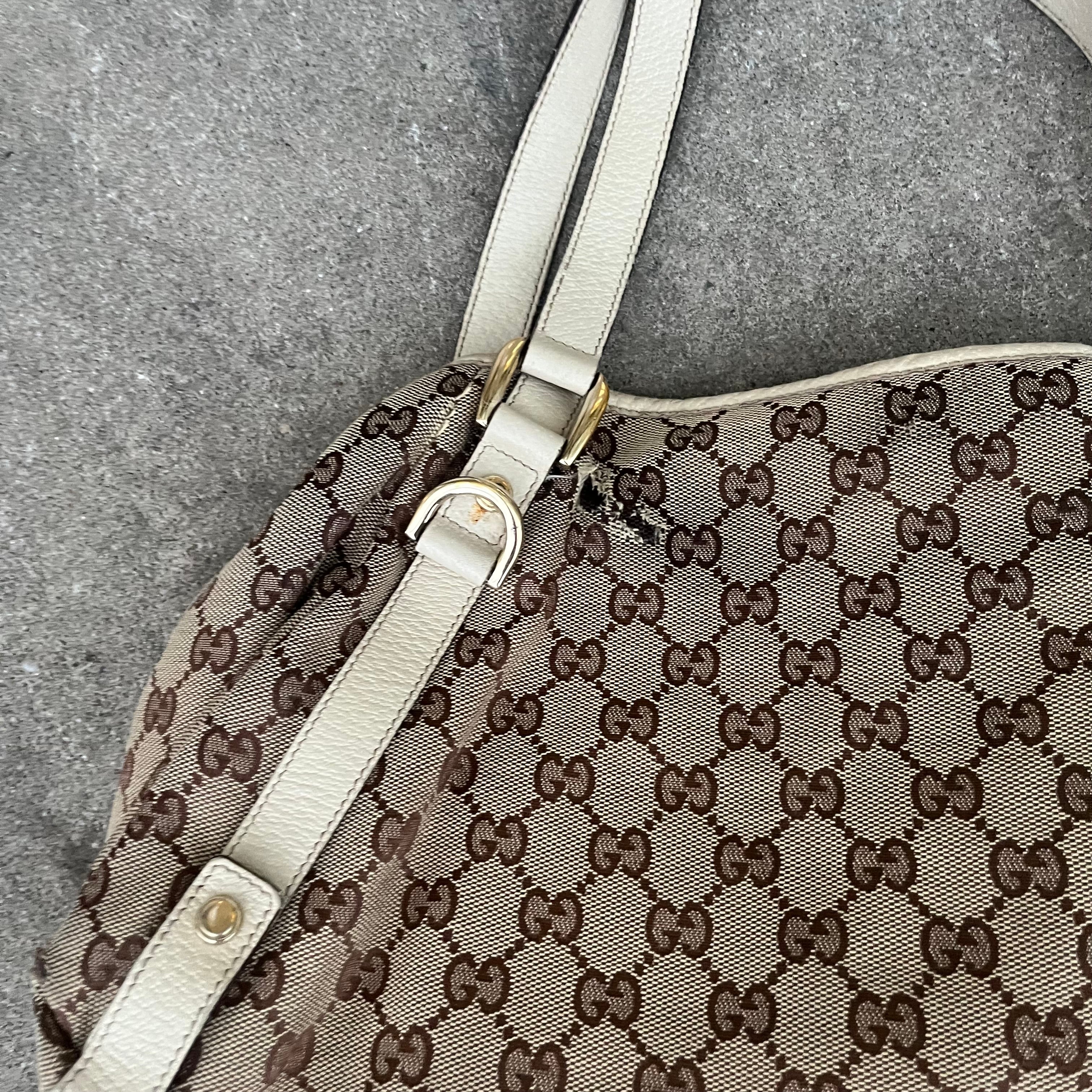 Gucci shoulder bag