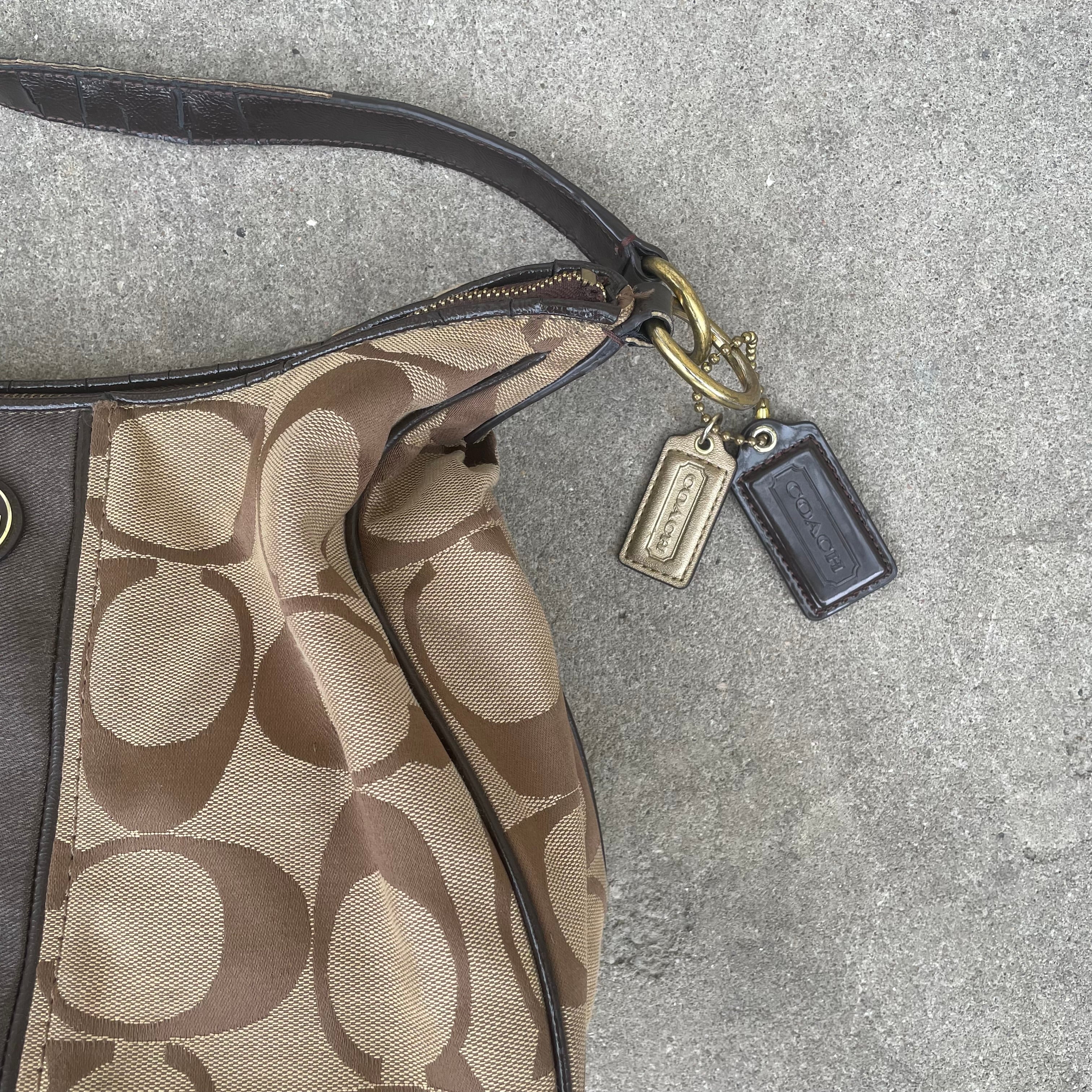 Vintage coach 2 way shoulder bag