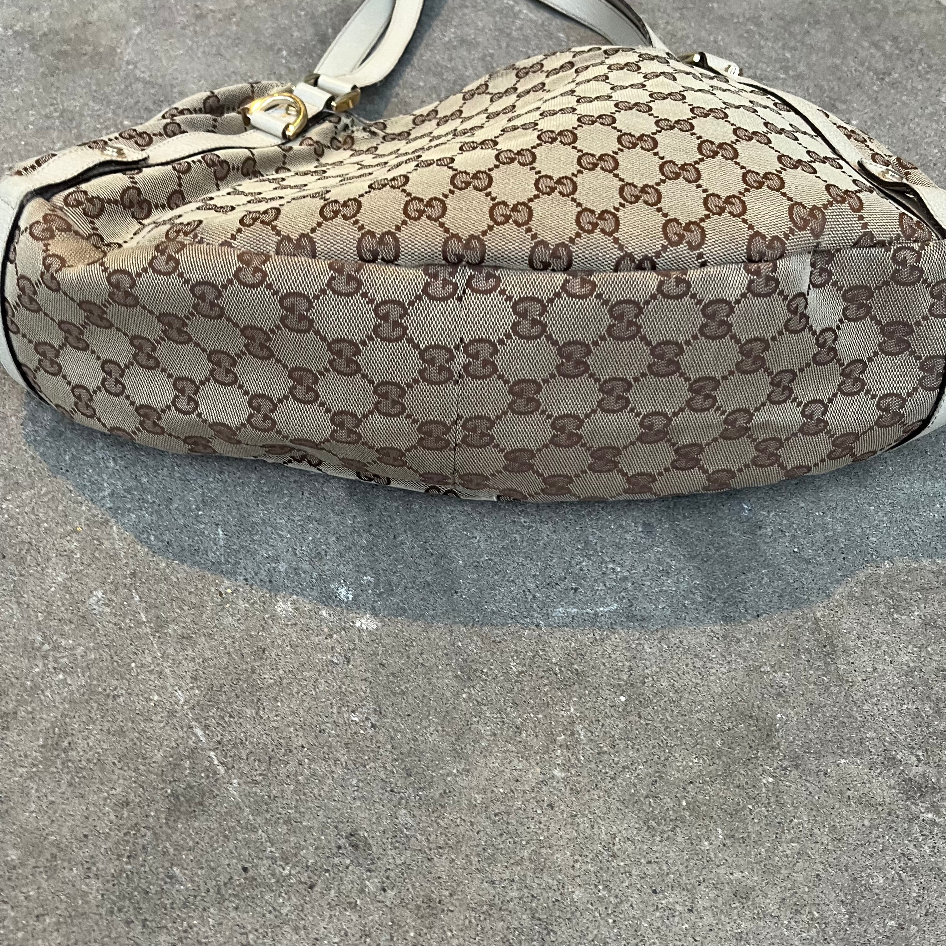 Gucci shoulder bag