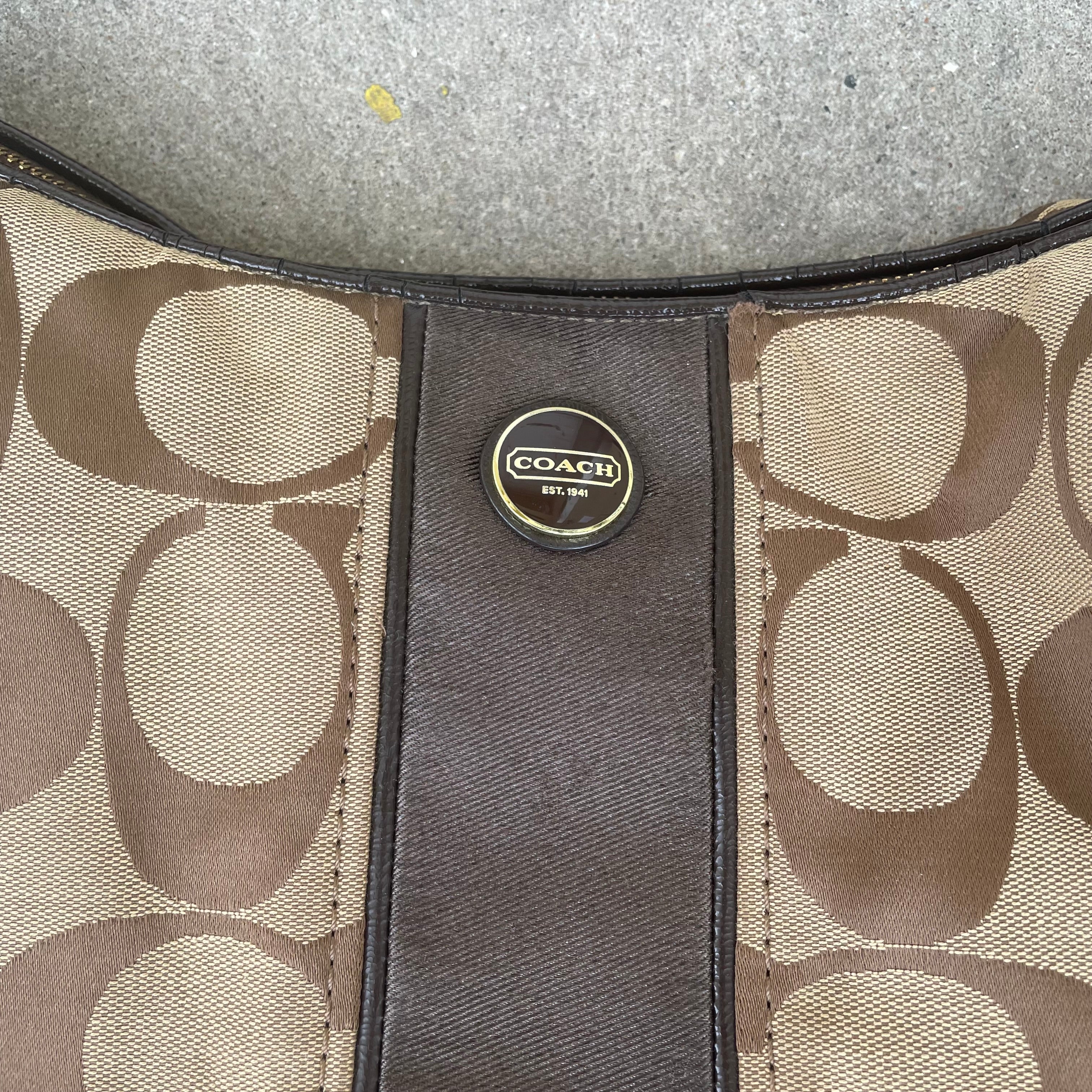 Vintage coach 2 way shoulder bag