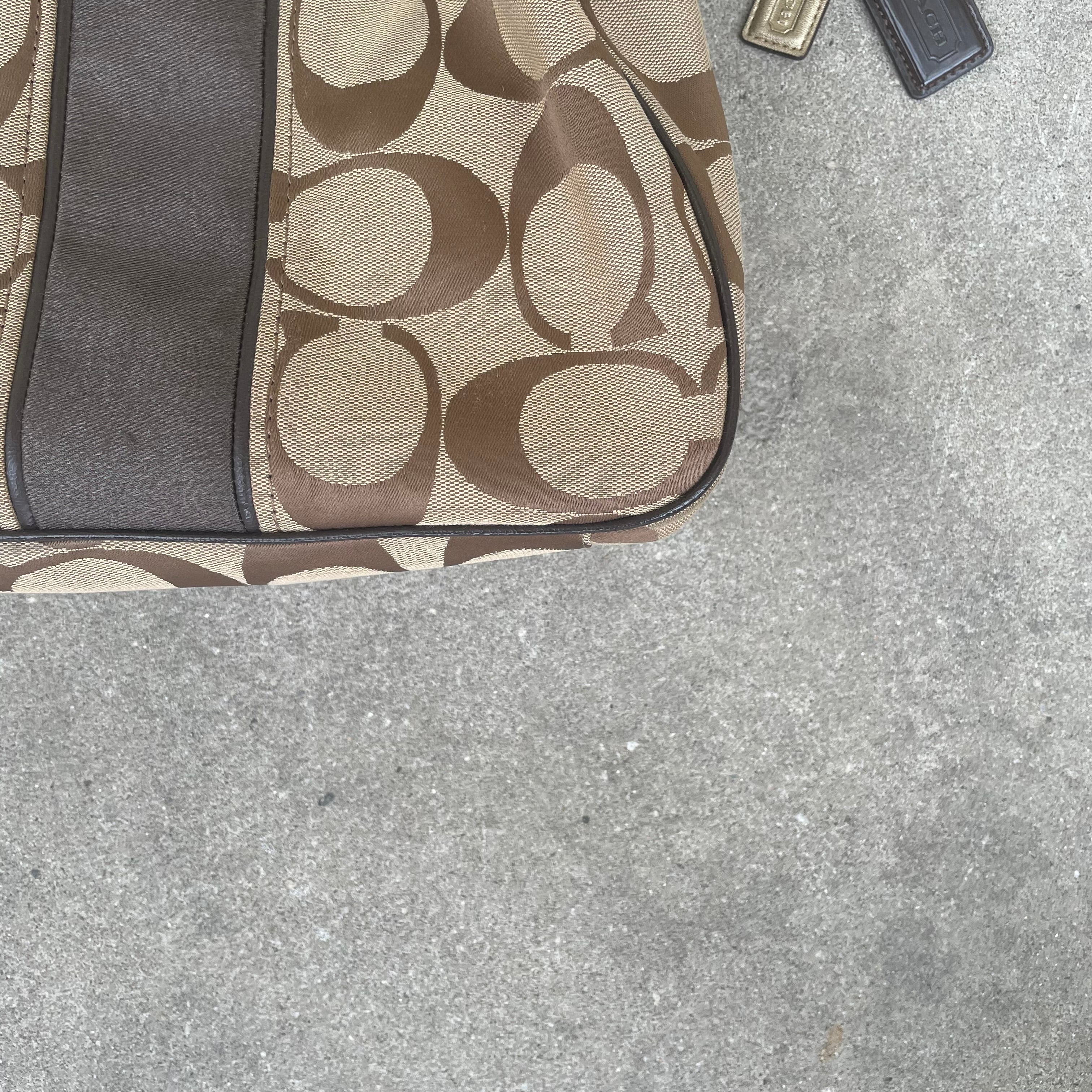 Vintage coach 2 way shoulder bag