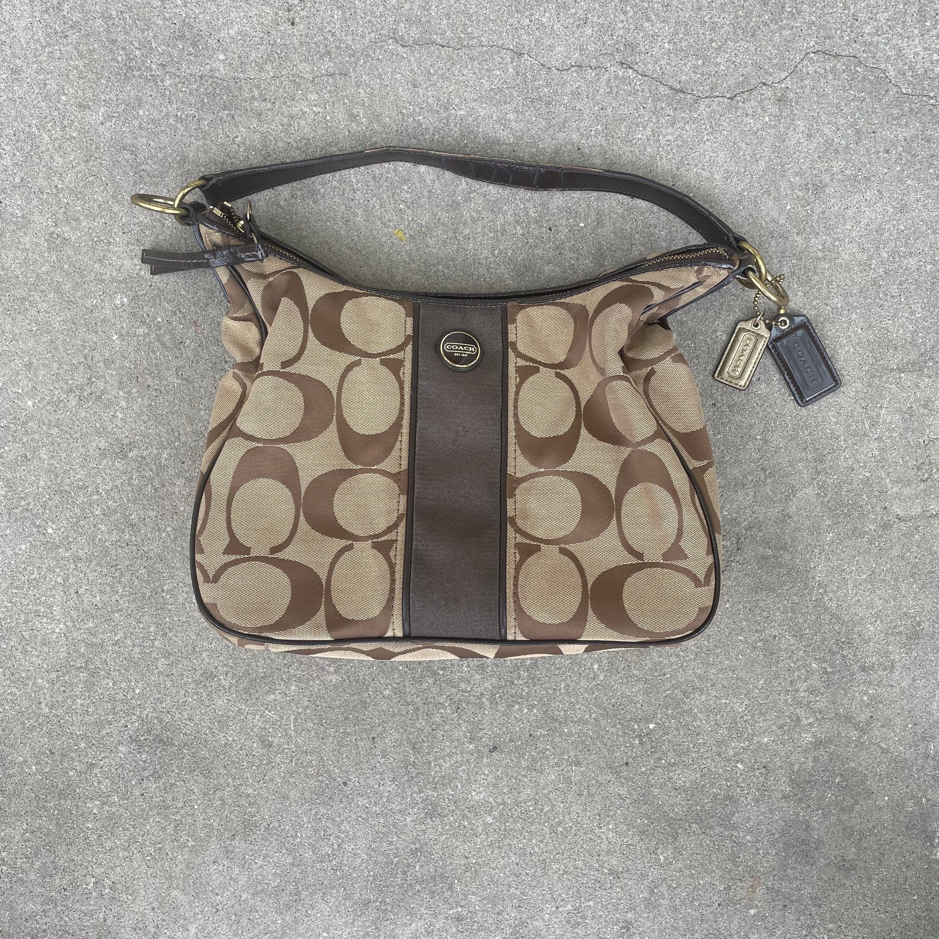 Vintage coach 2 way shoulder bag